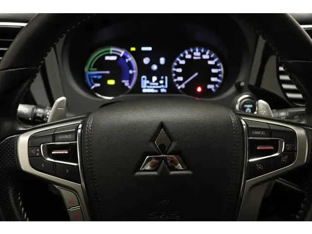Mitsubishi Outlander 2.4 PHEV Pure 2019 Hybride Benzine 31