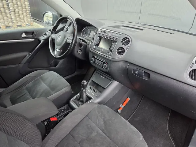 Volkswagen Tiguan 1.4 TSI Sport&Style 2014 Benzine 2
