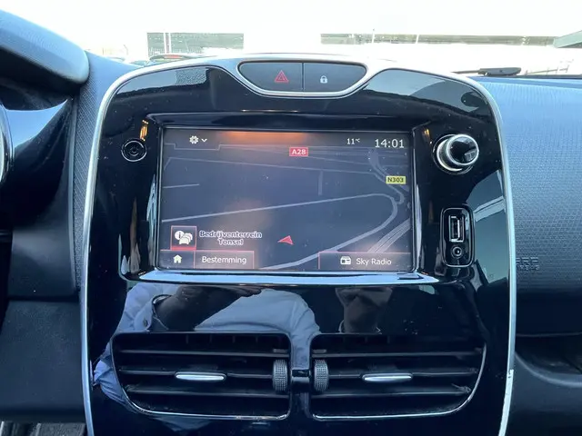 Renault Clio Estate 0.9 TCe Night&Day 2016 Benzine 10