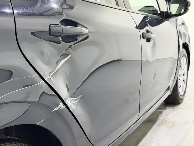 Peugeot 208 HB 1.2 PureTech Blue Lion 2017 Benzine 10