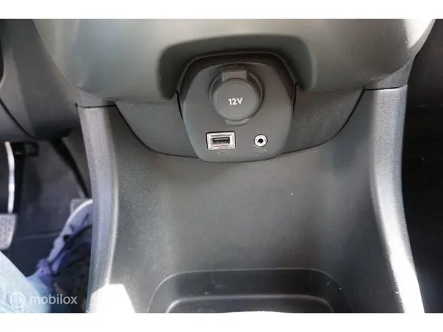 Peugeot 108 1.0 e-VTi Active 2016 Benzine 18
