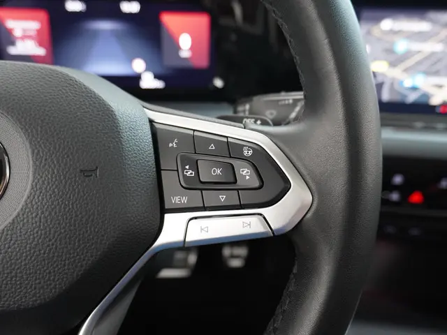 Volkswagen Golf 1.0 eTSI Life 2021 Hybride Benzine 29