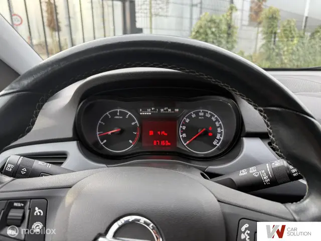 Opel Corsa 1.4 Favourite 2016 Benzine 16