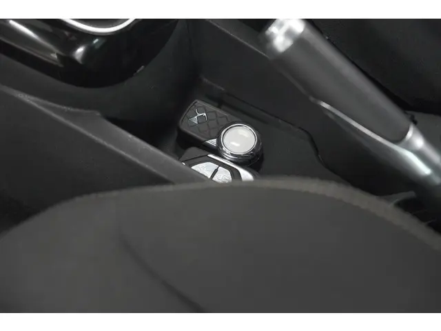 DS DS 3 PureTech 110 So Chic 2017 Benzine 14