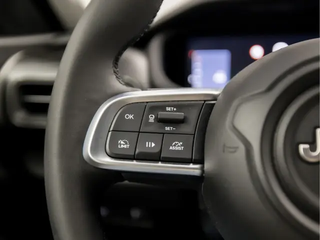 Jeep Avenger 1.2 Altitude Sport 2023 Benzine 21