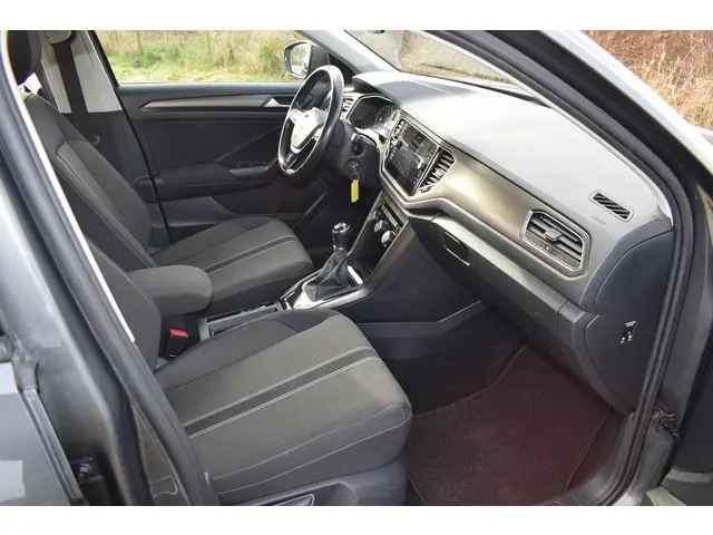Volkswagen T-Roc 1.0 TSI Style 2018 Benzine 50
