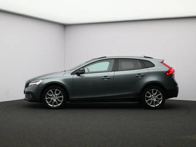 Volvo V40 Cross Country 1.5 T3 Polar+ Luxury 2019 Benzine 4