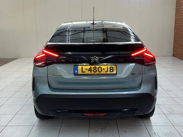 Citroën ë-C4 Shine 50 kWh 2021 Elektrisch 32