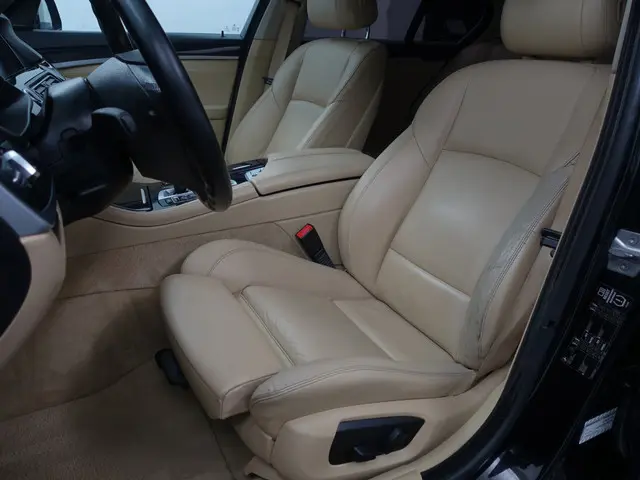 BMW 5 Serie 528i M Sport Aut- 2014 Benzine 25