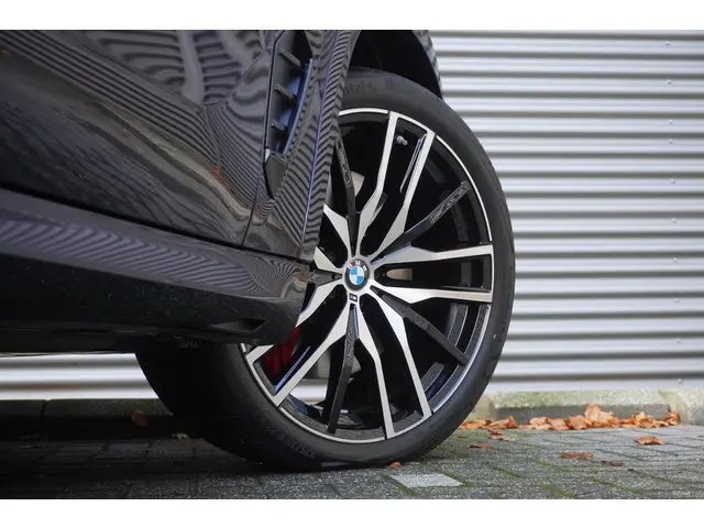 BMW X5 xDrive50e 2025 Hybride Benzine 26