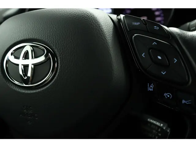 Toyota C-HR 1.8 Hybrid Style 2021 Hybride Benzine 19