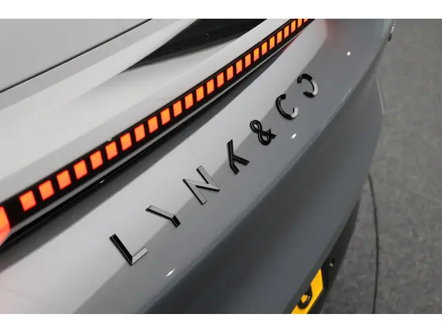 Lynk & Co 02 More 66 kWh 2025 Elektrisch 17