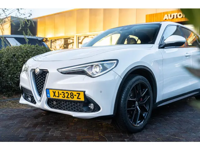 Alfa Romeo Stelvio 2.2d Super 2018 Diesel 12