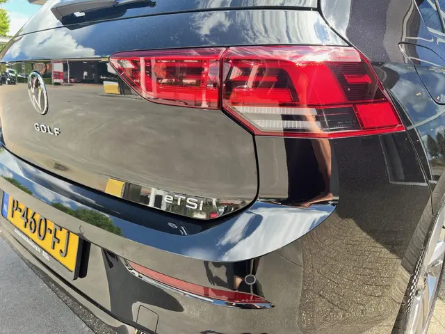 Volkswagen Golf 1.5 eTSI Style 2021 Hybride Benzine 22