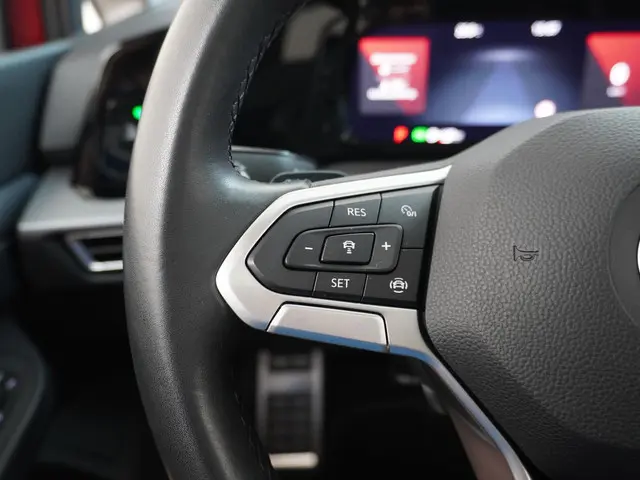 Volkswagen Golf 1.0 eTSI Life 2021 Hybride Benzine 28
