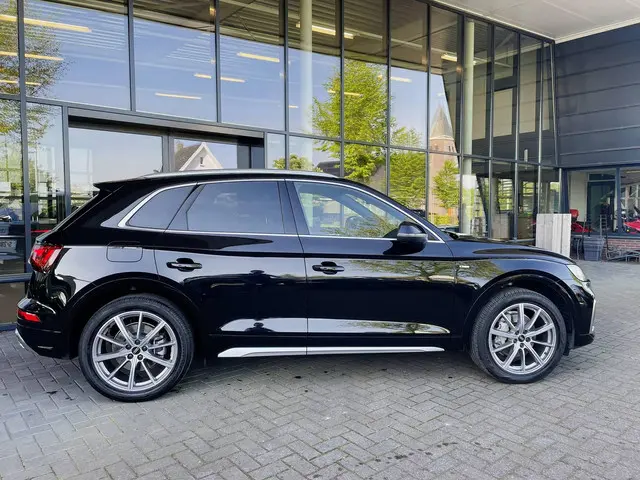 Audi Q5 40 TFSI S edition 2023 Hybride Benzine 36