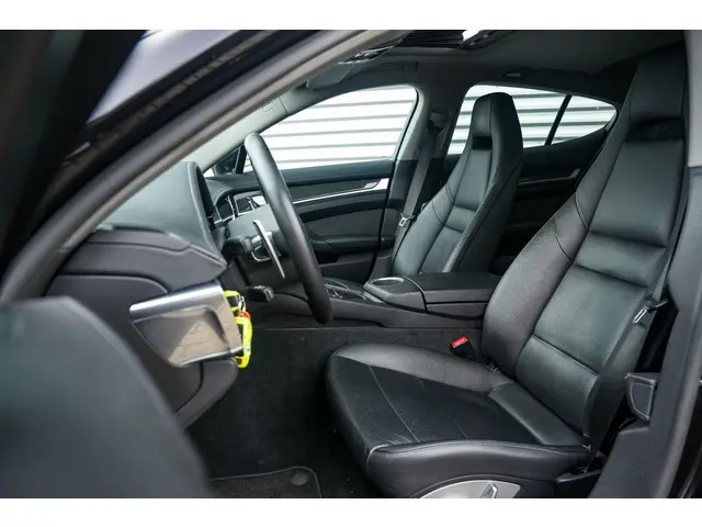 Porsche Panamera 3.0 S Hybrid 2012 Benzine 8