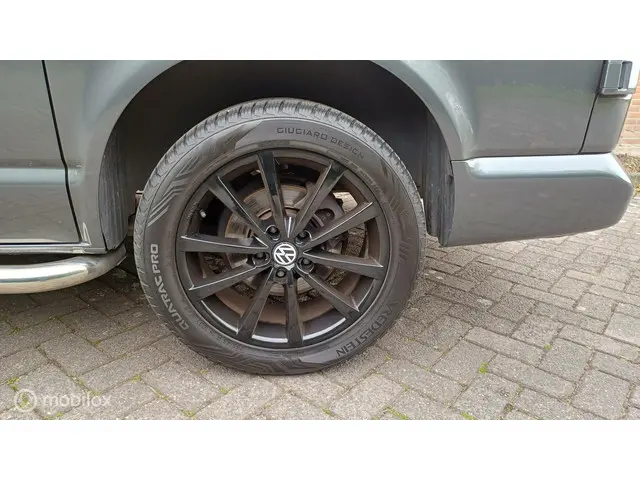 Volkswagen Transporter 2.0 TDI L1H1 2017 Diesel 24