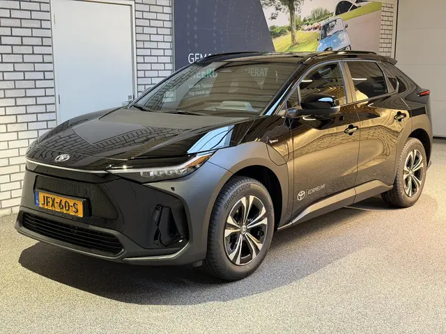 Toyota bZ4X 2