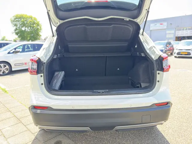 Nissan QASHQAI 1.3 DIG-T Premium Edition 2021 Benzine 10
