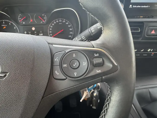 Opel Combo Tour 1.2 Turbo L2H1 Edition 7p. 2019 Benzine 21