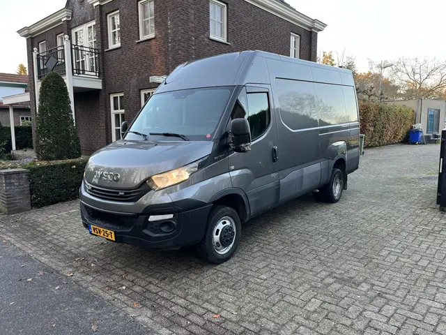 Iveco Daily 35C16V 2.3 352 H2 L 2017 Diesel 12