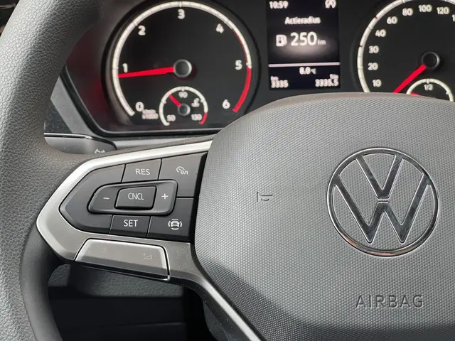 Volkswagen Caddy Cargo 2.0 TDI Comfort 2024 Diesel 12