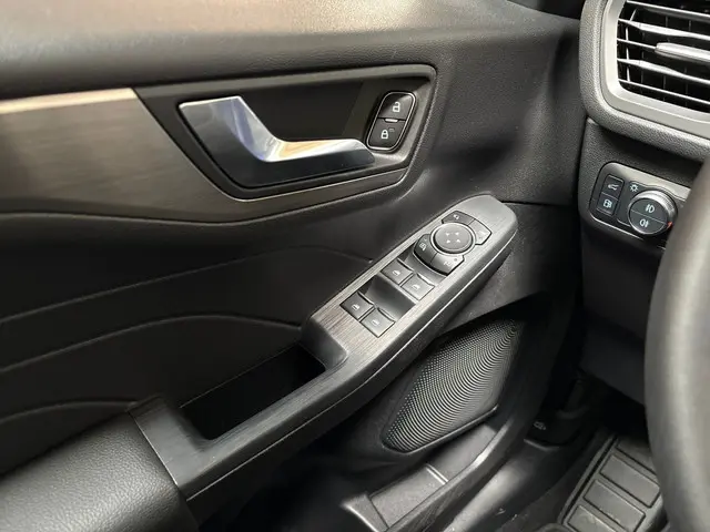 Ford Kuga Titanium X 2022 Hybride Benzine 20