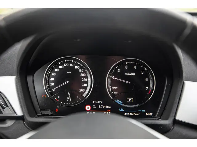 BMW X1 xDrive25e Executive 2021 Hybride Benzine 35