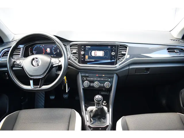 Volkswagen T-Roc 1.5 TSi 150pk Sport 2019 Benzine 8