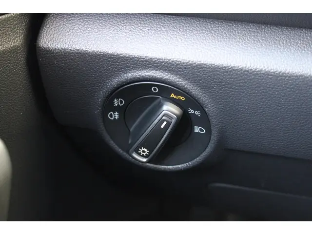 Volkswagen T-Roc 1.5 TSI Sport 2018 Benzine 30