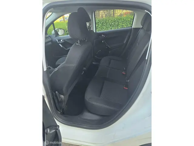 Peugeot 208 1.2 PureTech Allure Nieuwe APK 2019 Benzine 12