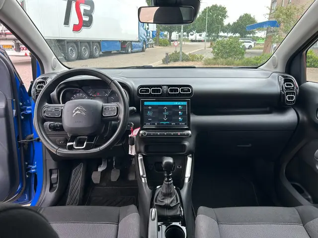 Citroën C3 Aircross 1.2 PureTech Shine 2021 Benzine 15