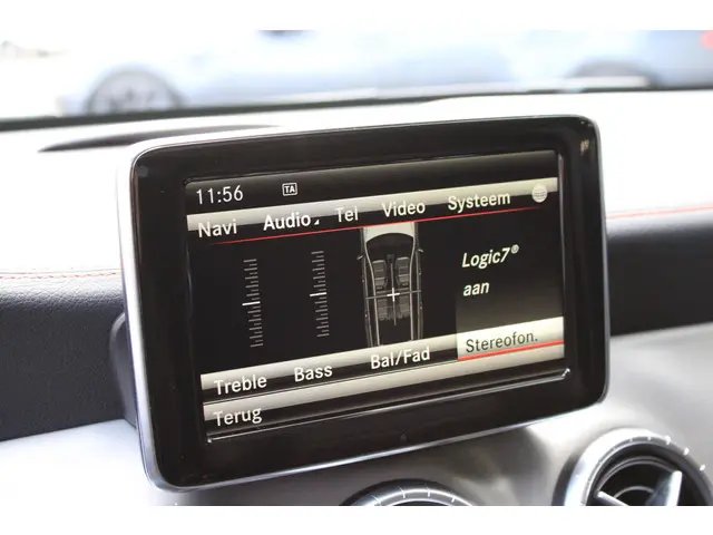 Mercedes-Benz CLA 200 AMG 2014 Benzine 11