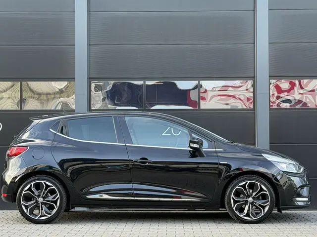 Renault Clio 1.5 dCi Limited Navi PDC EURO-6 2017 Diesel 3