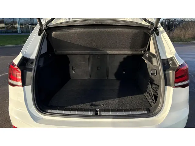 BMW X1 sDrive20i High Executive 2019 Benzine 8