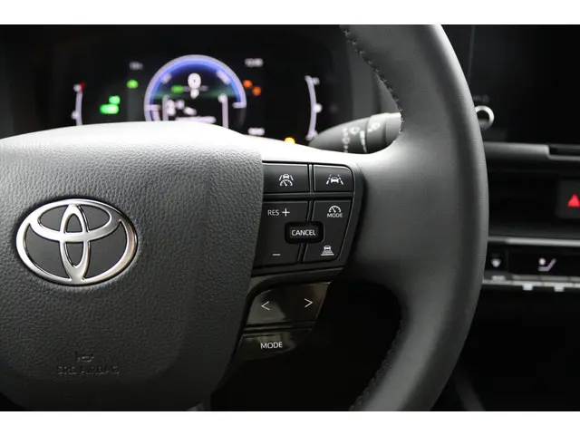 Toyota C-HR 1.8 Hybrid 140 Active 2025 Hybride Benzine 19