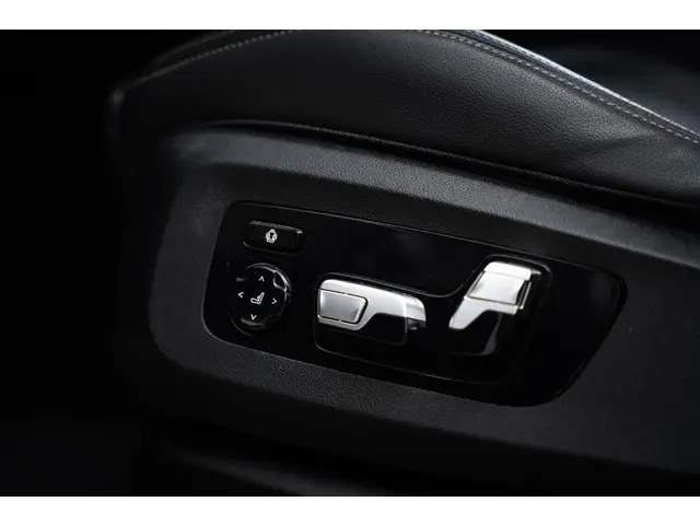 BMW X5 xDrive45e High Executive 2021 Hybride Benzine 24