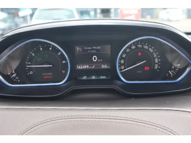 Peugeot 2008 1.6 VTi Féline 2013 Benzine 16