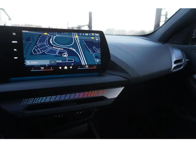 BMW 1 Serie 120 2024 Benzine 11