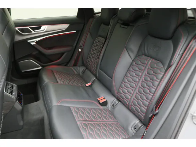 Audi RS6 Avant 4.0 TFSI Quattro 600 PK 2020 Benzine 16