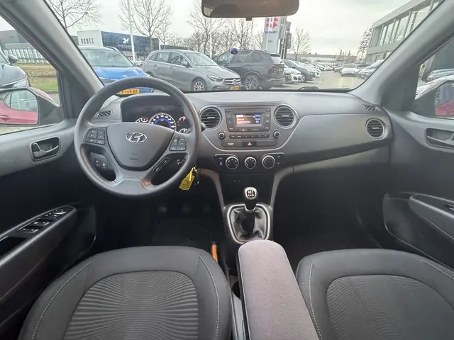 Hyundai i10 1.0i Comfort 2018 Benzine 4