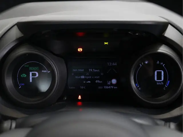 Toyota Yaris 1.5 Hybrid Dynamic 2021 Hybride Benzine 11