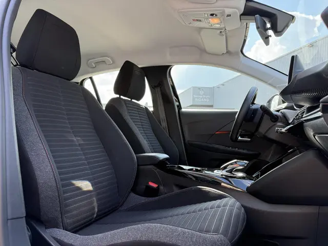 Peugeot e-208 EV Aut. Active Pack 50 kWh 2021 Elektrisch 13