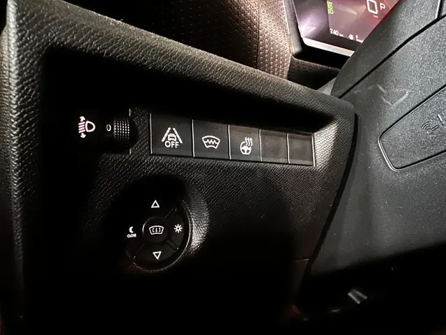 Citroën C4 1.2 Puretech Shine Pack Business 2021 Benzine 14
