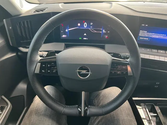 Opel Astra 1.2 Business Edition als Nieuw 2023 Benzine 6