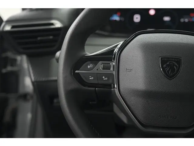 Peugeot 208 PureTech 100 Allure 2024 Benzine 34