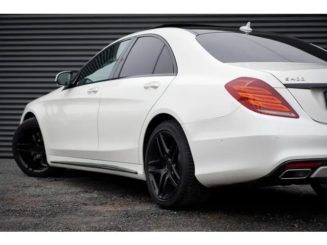 Mercedes-Benz S-Klasse 400 HYBRID Prestige 2016 Benzine 56