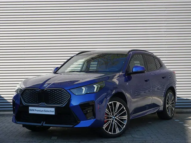 BMW iX2 xDrive30 2025 Elektrisch 36