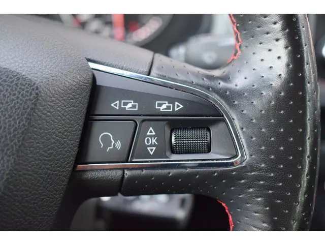 SEAT Leon Sportstourer ST 1.4 TSI 150pk FR 2016 Benzine 25